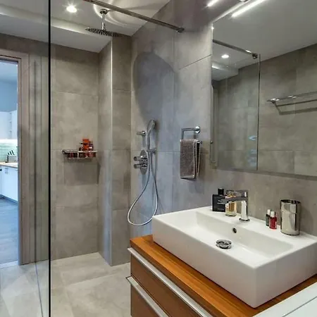 The Apartment 2 Bdrs/2 Baths Luxury Residence Athens Exterior photo